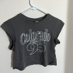 Colorado Springs Graphic Cropped Tee